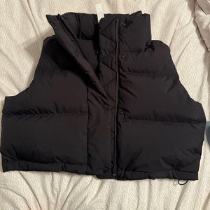Lululemon Cropped Puffer Vest-New Without Tags!